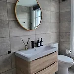 Seagrass - 88 North Marine Road شقة سكرابورو