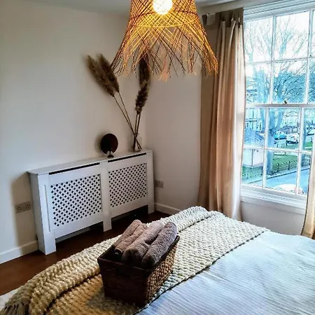 Seagrass - 88 North Marine Road Lejlighed