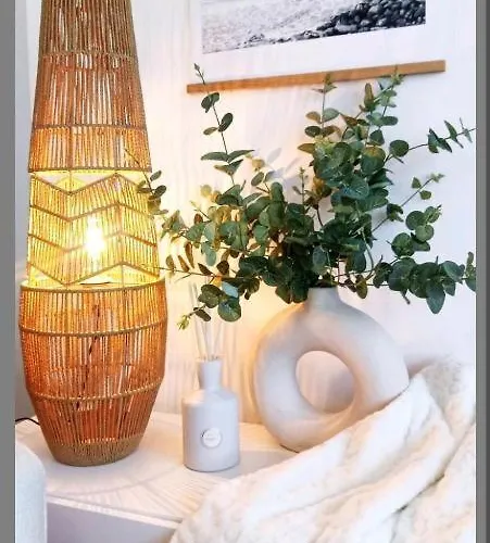 Seagrass - 88 North Marine Road *